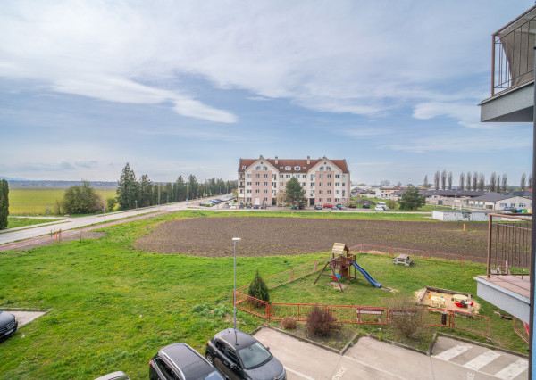 Na prenájom slnečný 3-izbový byt v Malackách