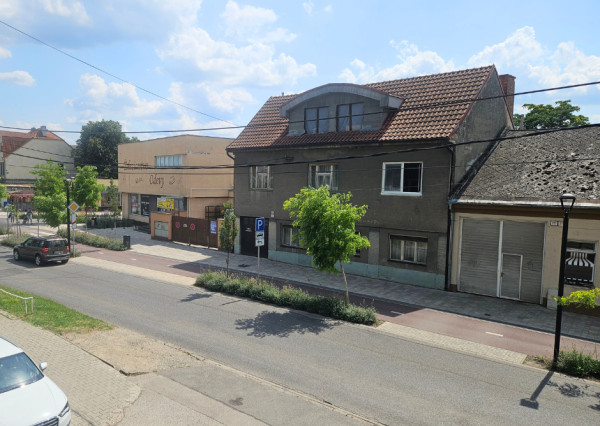 Na prenájom 6 administratívnych priestorov v Malackách