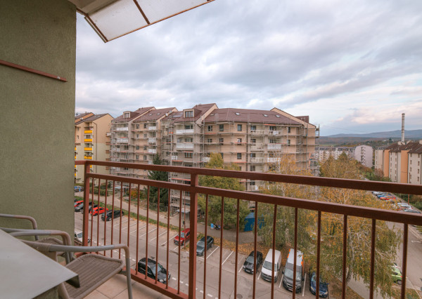 Na prenájom moderne zariadený 2-izbový byt s balkónom v Trenčíne
