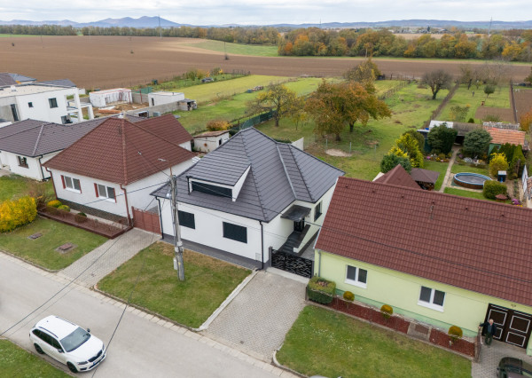 Na predaj 3-izbový rodinný dom v Jaslovských Bohuniciach