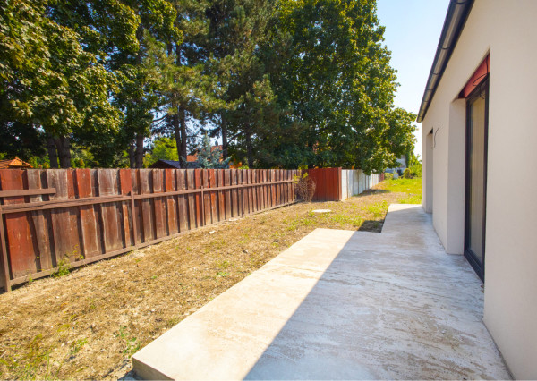 Na predaj rekreačná chata s pozemkom v obci Blahová