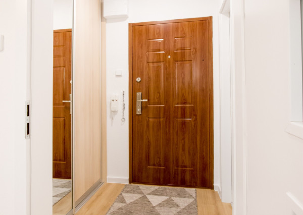 REZERVOVANÉ: Na prenájom 1-izbový byt v centre Šamorína