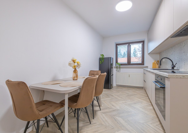 Na prenájom zariadený 2-izbový byt v centre Prešova