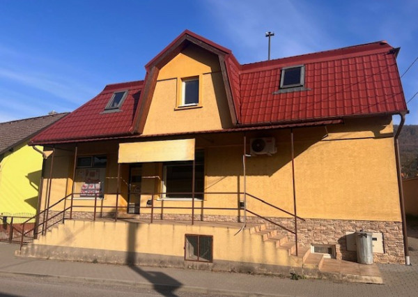Na predaj budova na podnikateľský účel v Omšení - Trenčianske Teplice