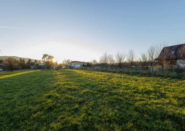 Na predaj stavebný pozemok v obci Dolný Hričov