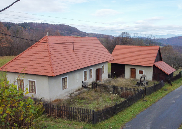 Na predaj autentická chalúpka 15km od Banskej Štiavnice