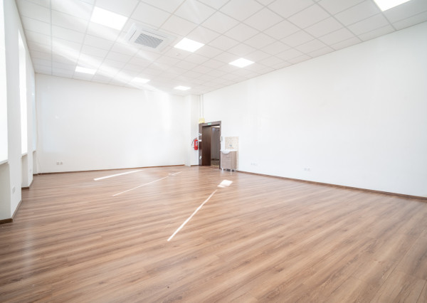 Na prenájom obchodný priestor v lokalite Šaľa-Veča