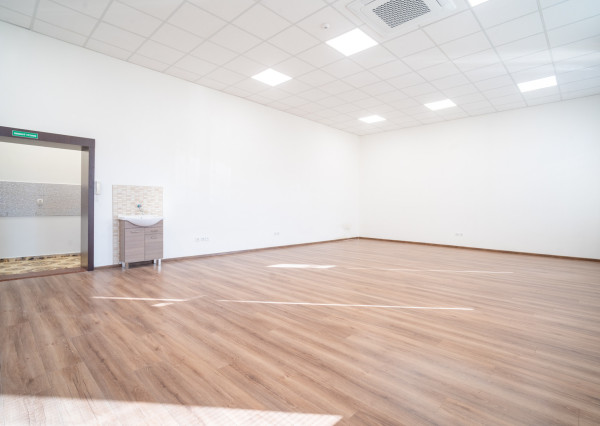 Na prenájom obchodný priestor v lokalite Šaľa-Veča