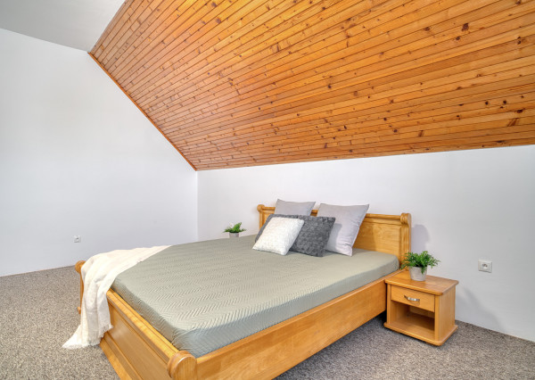 Na predaj 5-izbový rodinný dom v TOP lokalite v blízkosti Ružinova