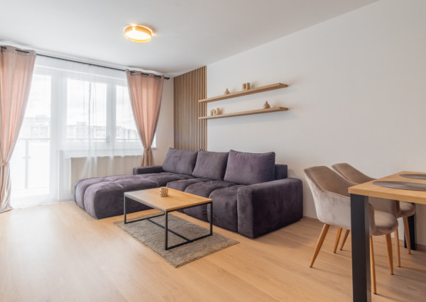 Na prenájom 2-izbový byt v Poprade s parkovacím miestom