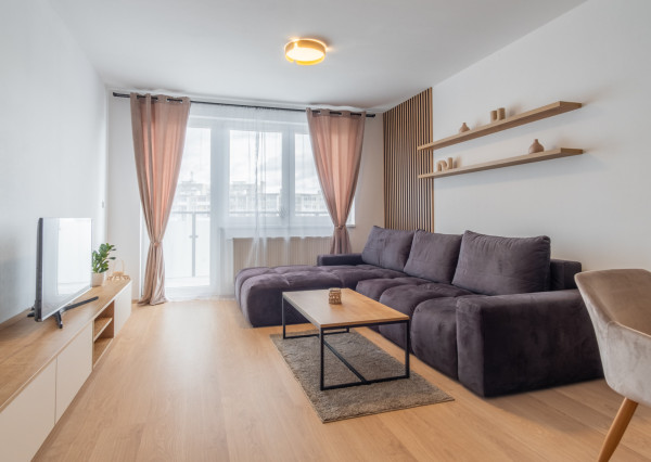 Na prenájom 2-izbový byt v Poprade s parkovacím miestom