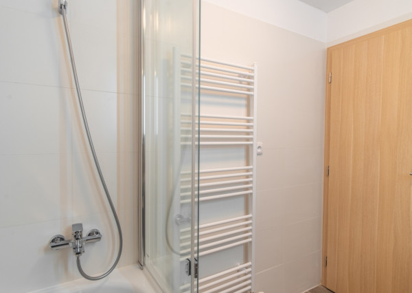 Na prenájom 2-izbový byt v Poprade s parkovacím miestom