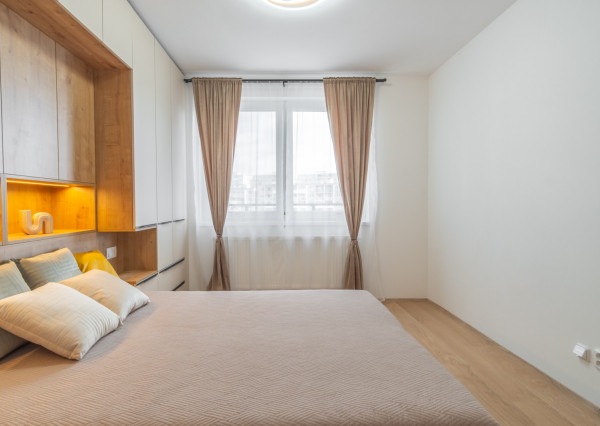 Na prenájom 2-izbový byt v Poprade s parkovacím miestom