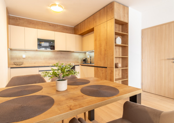 Na prenájom 2-izbový byt v Poprade s parkovacím miestom