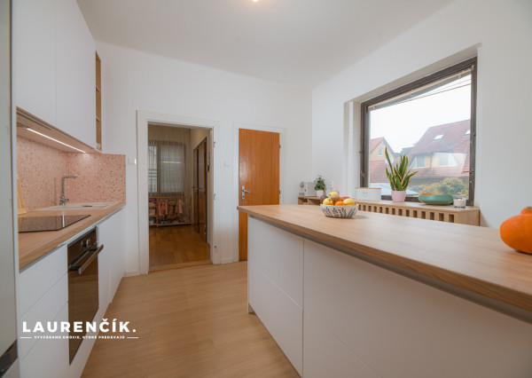 Na predaj rodinný dom v širšom centre Trenčína