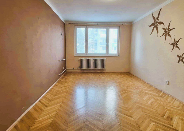 Na predaj 2-izbový byt v v Bánovciach nad Bebravou