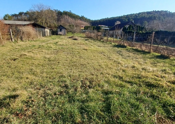 SUPER CENA - Stavebný pozemok  1213 m2 obec BRODZANY