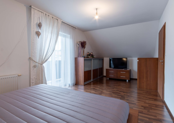 Na predaj priestranný rodinný dom v pokojnej lokalite Hôrka