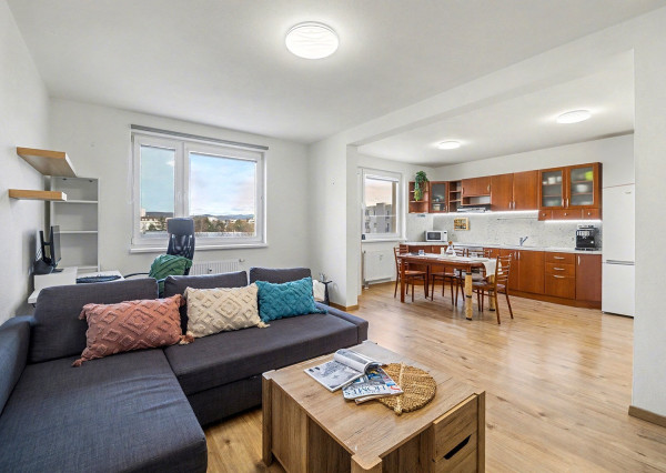 Na predaj moderný 2-izbový byt na Zlatovskej ulici v Trenčíne