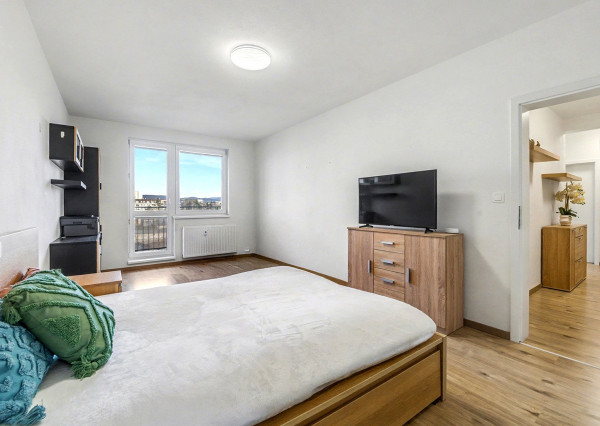 Na predaj moderný 2-izbový byt na Zlatovskej ulici v Trenčíne