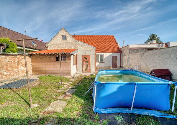 Na predaj 4-izbový rodinný dom v obci Zeleneč