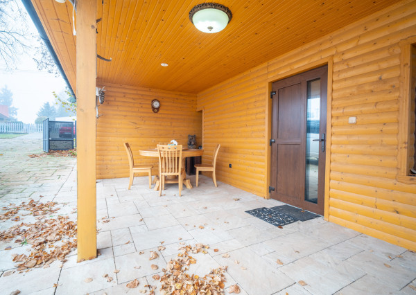 Na predaj kompletne zariadená chata v obci Bardoňovo