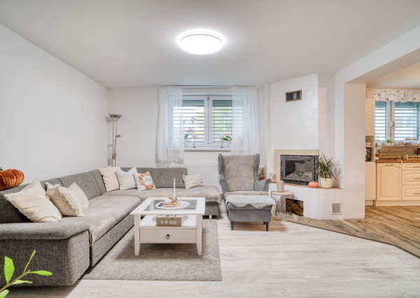 Na predaj priestranný 4-izbový rodinný dom v Malženiciach