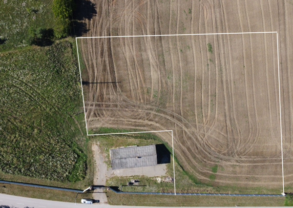 Na predaj investičný pozemok v obci Čechy