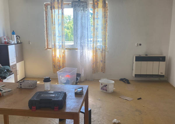 Na predaj rodinný dom vhodný na rekonštrukciu v Lúčnici nad Žitavou