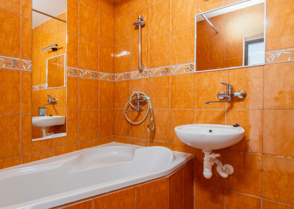 Na predaj priestranný 3-izbový byt v Zákamennom