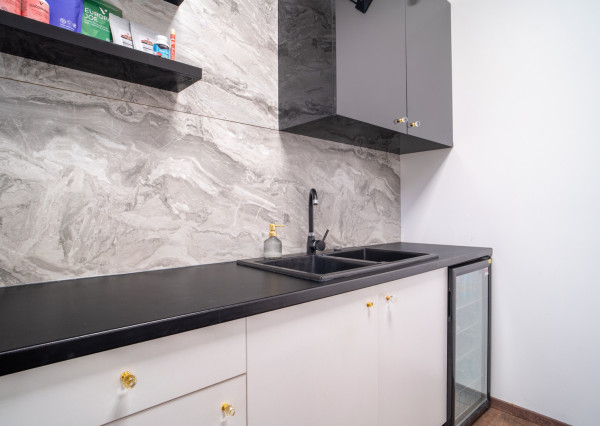 Na predaj plne fungujúce a zariadené štúdio priamo v centre Trnavy