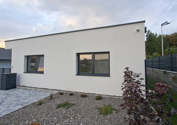 Exkluzívne iba u nás krásna novostavba v obci Uhrovec - dokončená