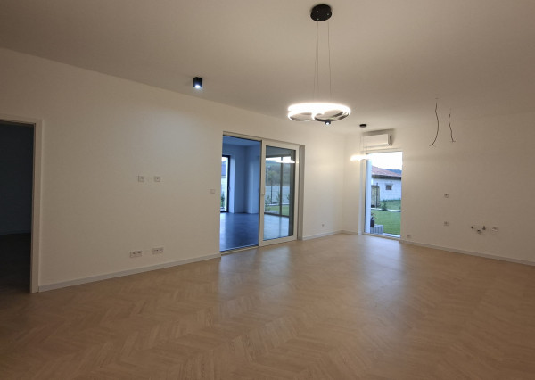 Exkluzívne iba u nás krásna novostavba v obci Uhrovec - dokončená