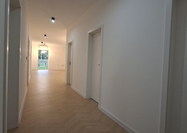 Exkluzívne iba u nás krásna novostavba v obci Uhrovec - dokončená