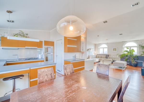 Na predaj 4-izbový byt s výhľadom na Malé Karpaty v Rači