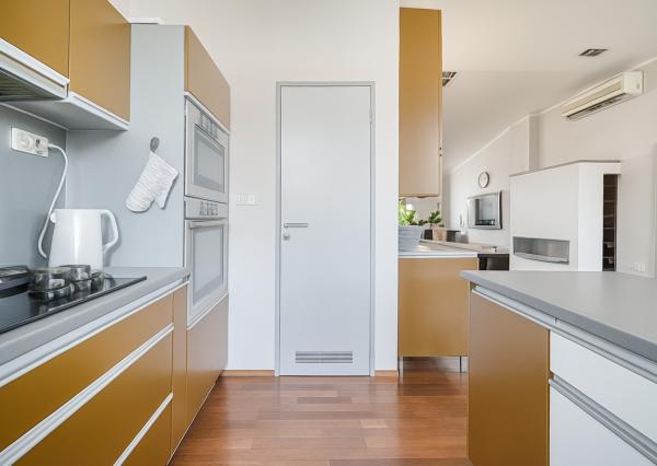 Na predaj 4-izbový byt s výhľadom na Malé Karpaty v Rači