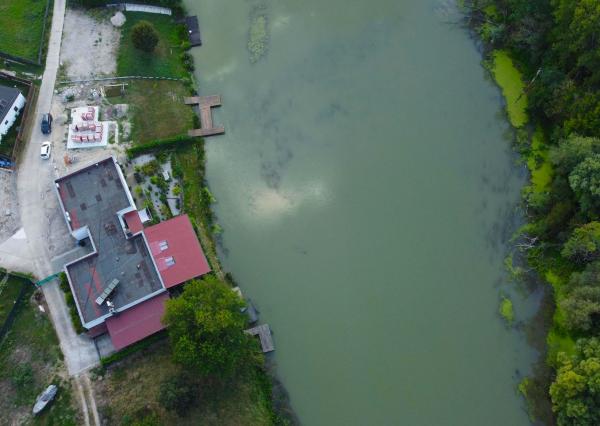 Na predaj štýlový penzión s priamym prístupom k vode v obci Blahová