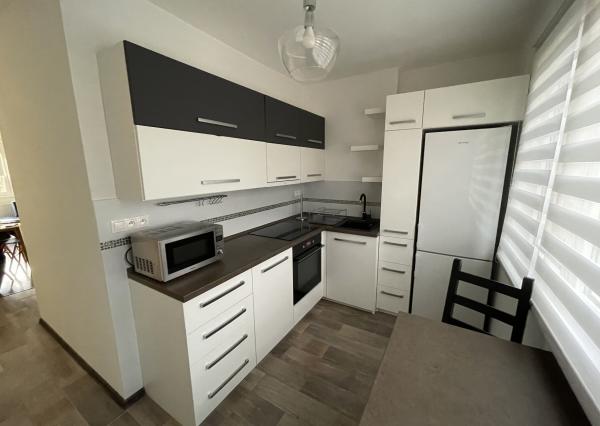 Na prenájom 2 izb. byt Bánovce n/B s loggiou