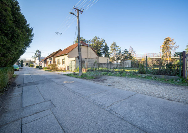 Na predaj stavebný pozemok v Ružinove