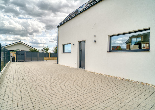 Na predaj nízkoenergetický 3-izbový rodinný dom pri jazere Nové Košariská