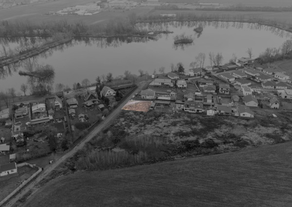 Na predaj stavebný pozemok v obci Sekule - Štrkovňa Lúčky