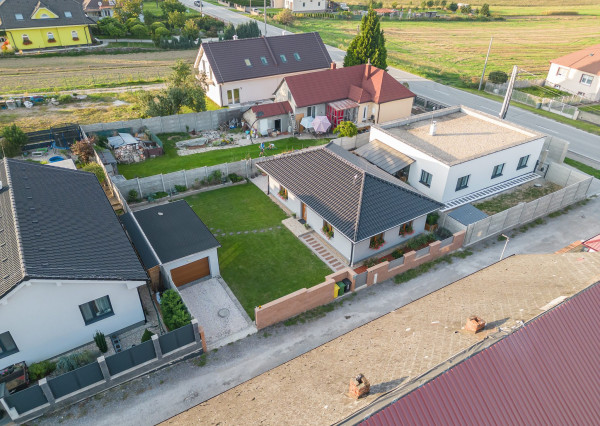 Na predaj novostavba 3-izbového rodinného domu v obci Janovík s vlastnou garážou