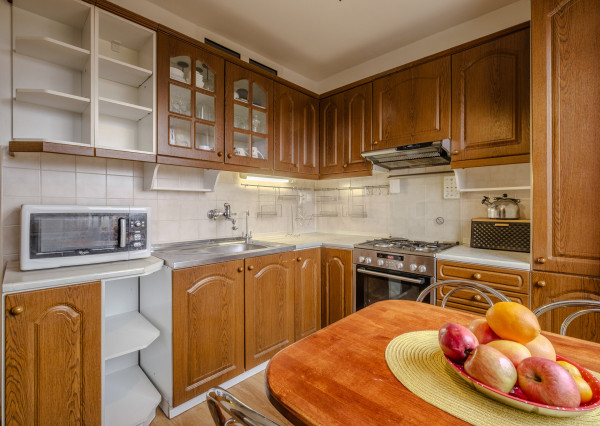 Na predaj slnečný 4-izbový byt na Námestí Kráľovnej pokoja v Prešove