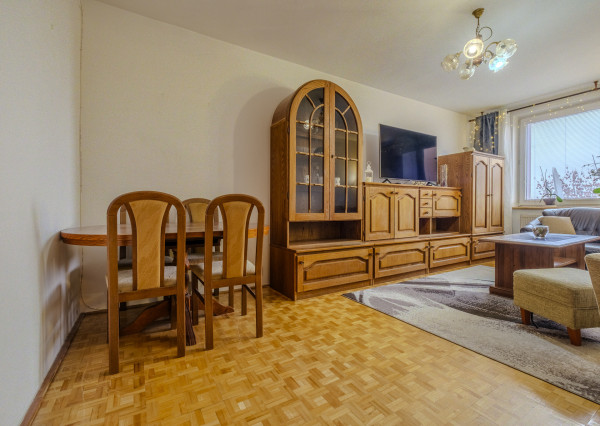 Na predaj slnečný 4-izbový byt na Námestí Kráľovnej pokoja v Prešove