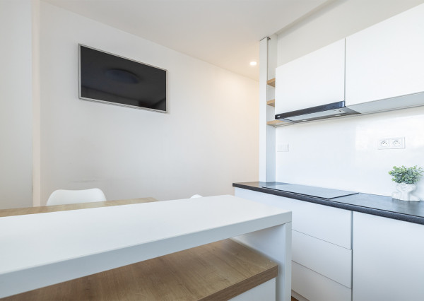 Na predaj slnečný 3-izbový byt v centre mesta Snina