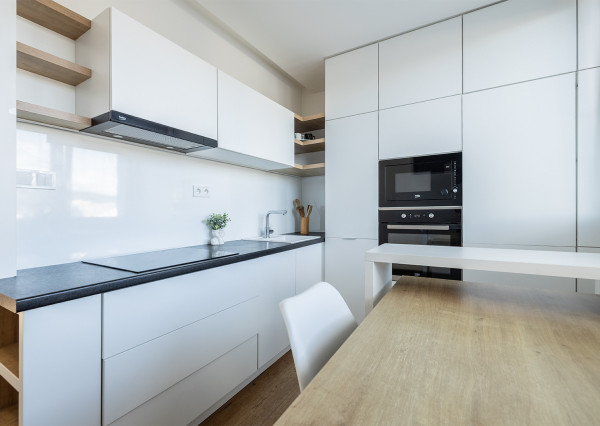 Na predaj slnečný 3-izbový byt v centre mesta Snina