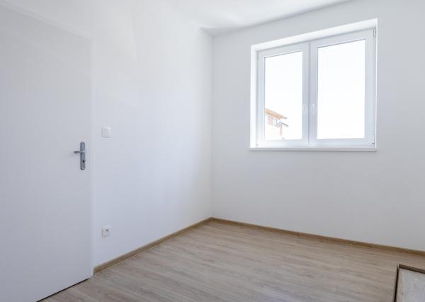 Predaj 4-izbová bytová jednotka v dvojdome v Lehniciach