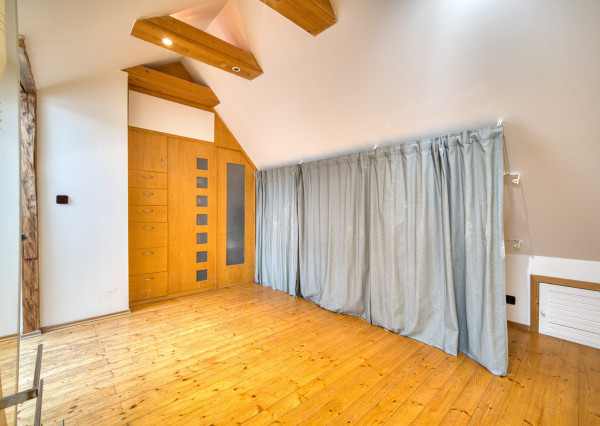 Na predaj netradičný loftový mezonet v srdci Starého Mesta