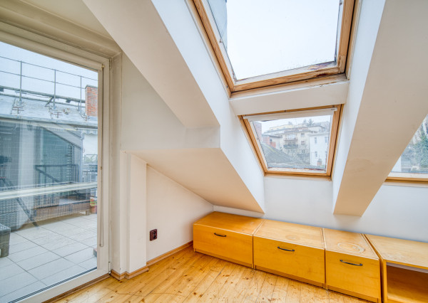 Na predaj netradičný loftový mezonet v srdci Starého Mesta