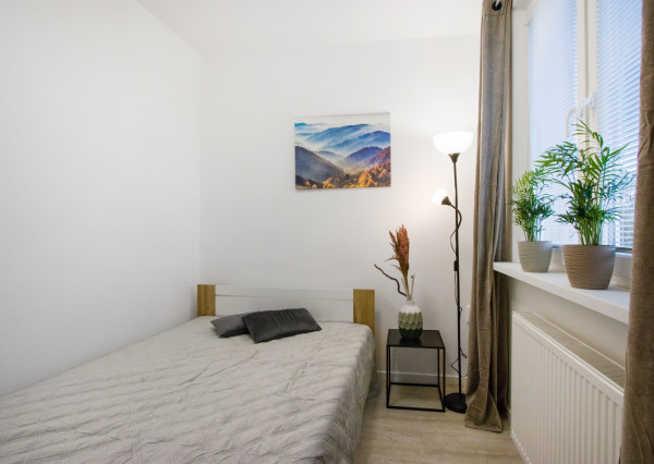 Na predaj investičný 1-izbový  byt Bratislave-Dúbravka